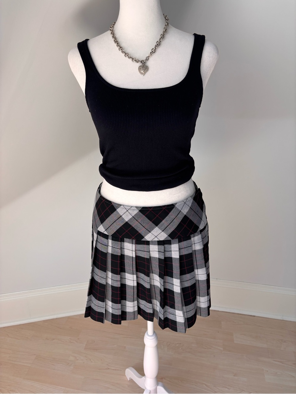 Town & Country Plaid Mini Skirt 🖤